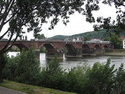 Die Moselbrücke bei Trier